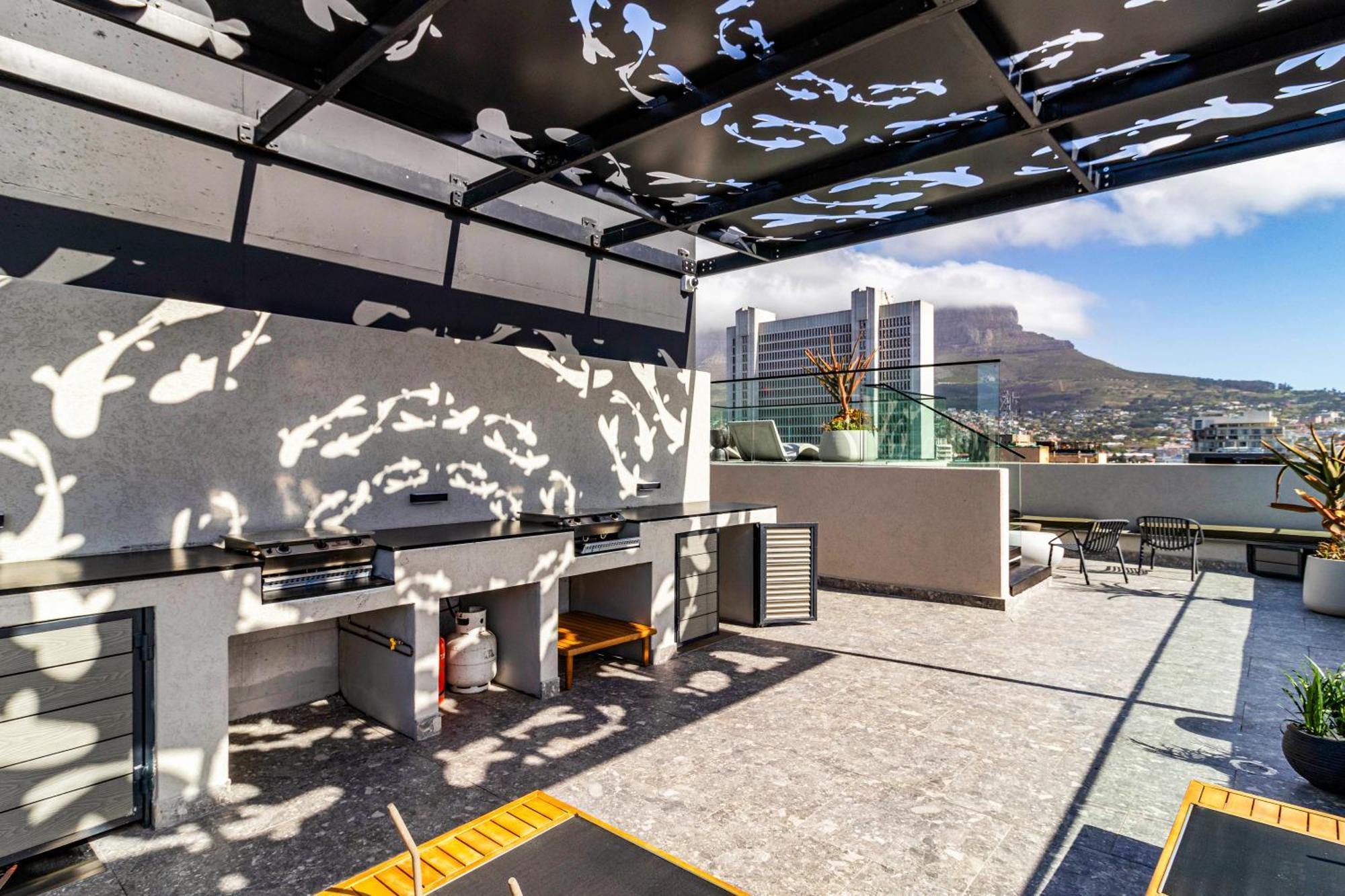 Apartment Brand New, Modern In Loop Street