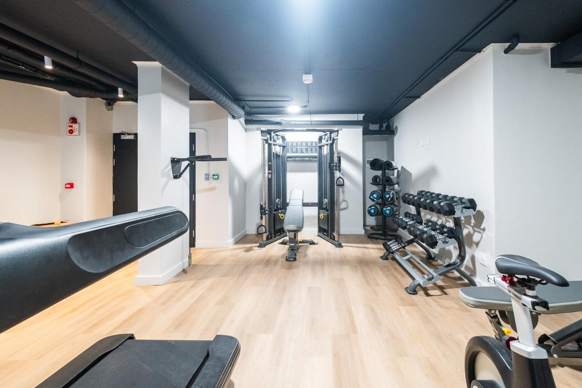 Apartment Brand New, Modern In Loop Street *